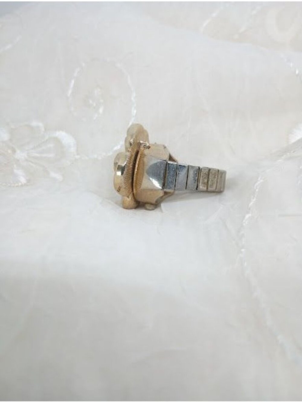 Flower-Shaped Geneva Watch Ring With Rhinestone & Hidden Face - Picture 4 of 5